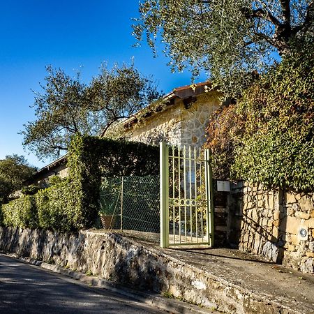Terre Bianche Appartamenti Dolceacqua Extérieur photo