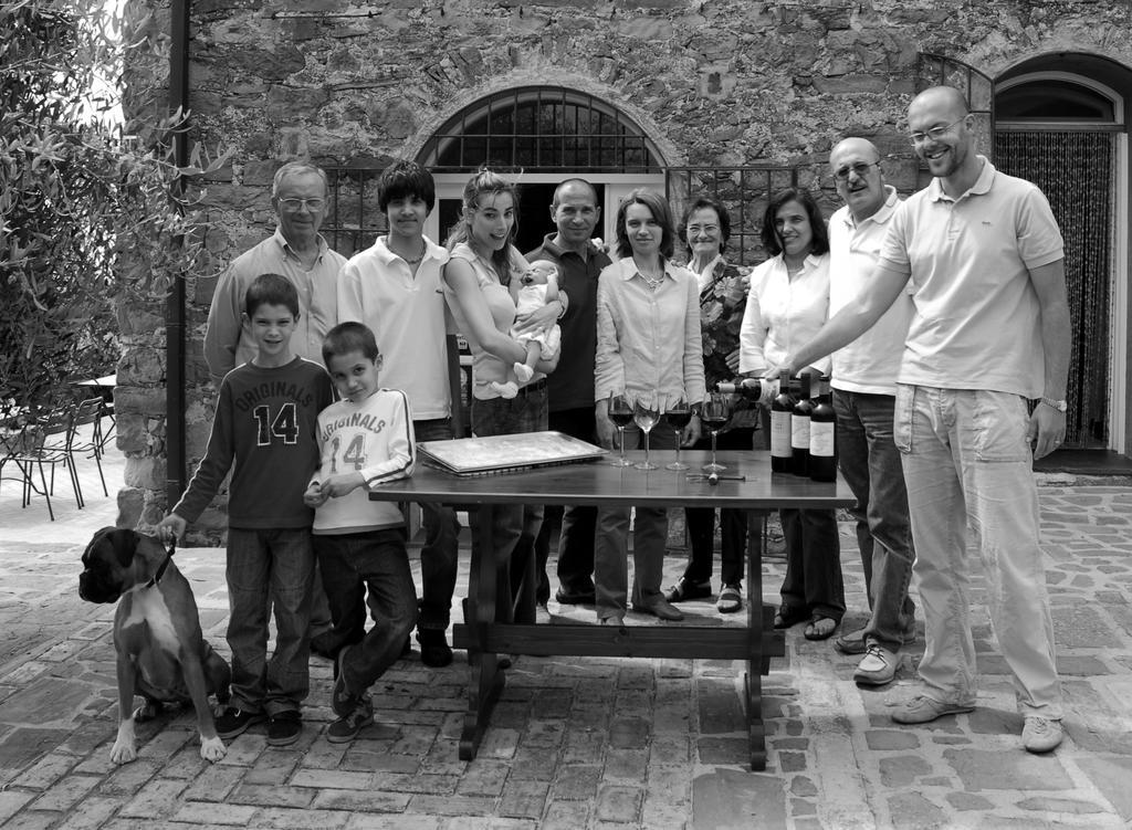 Terre Bianche Appartamenti Dolceacqua Extérieur photo