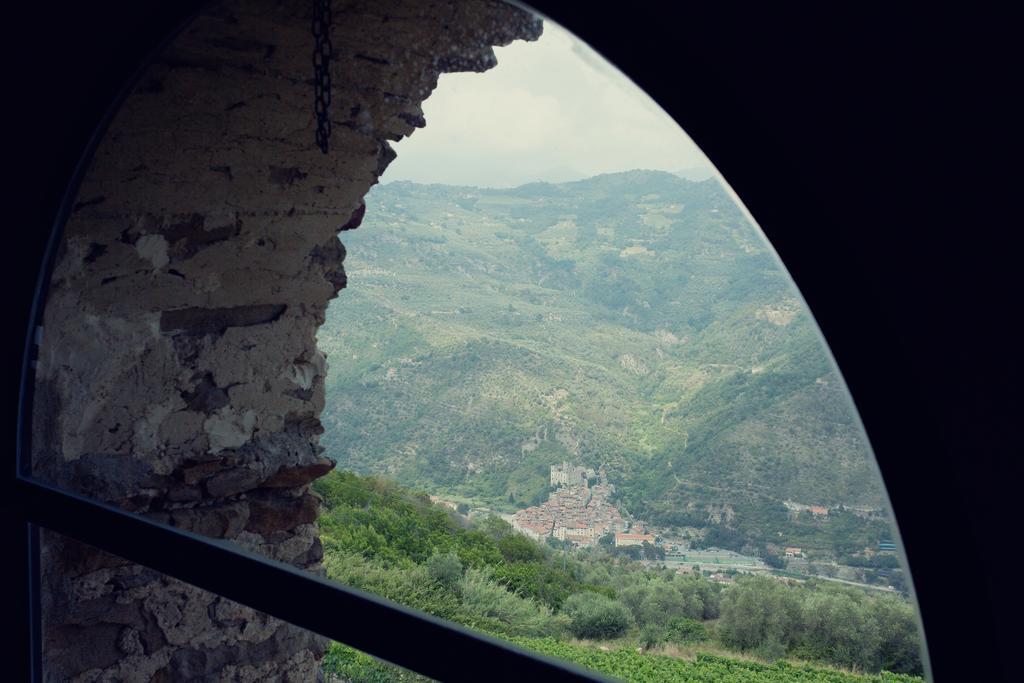 Terre Bianche Appartamenti Dolceacqua Extérieur photo